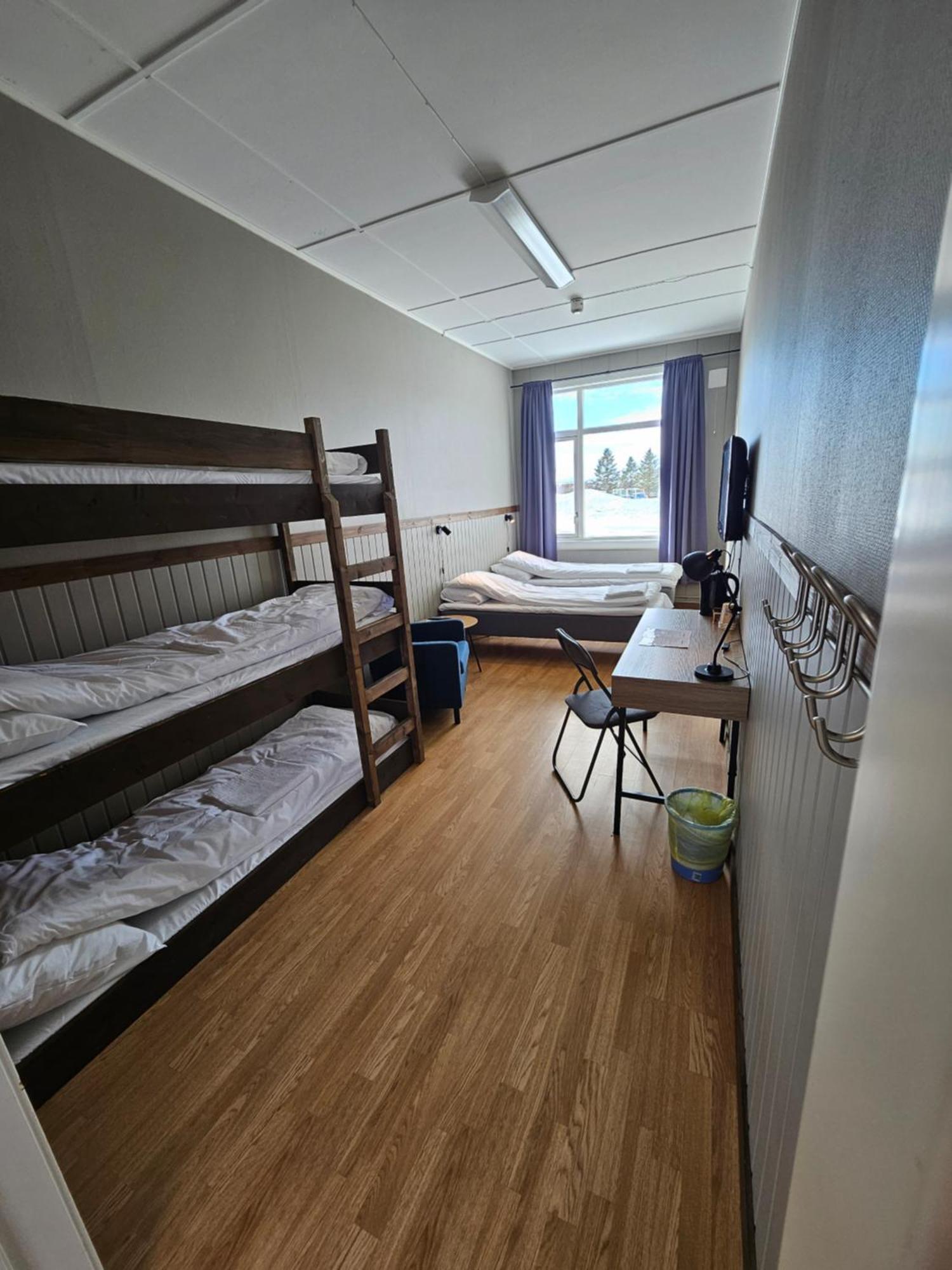 Lofotr Overnatting Bostad Esterno foto